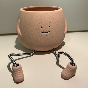 Cute Smiling Planter with Legs